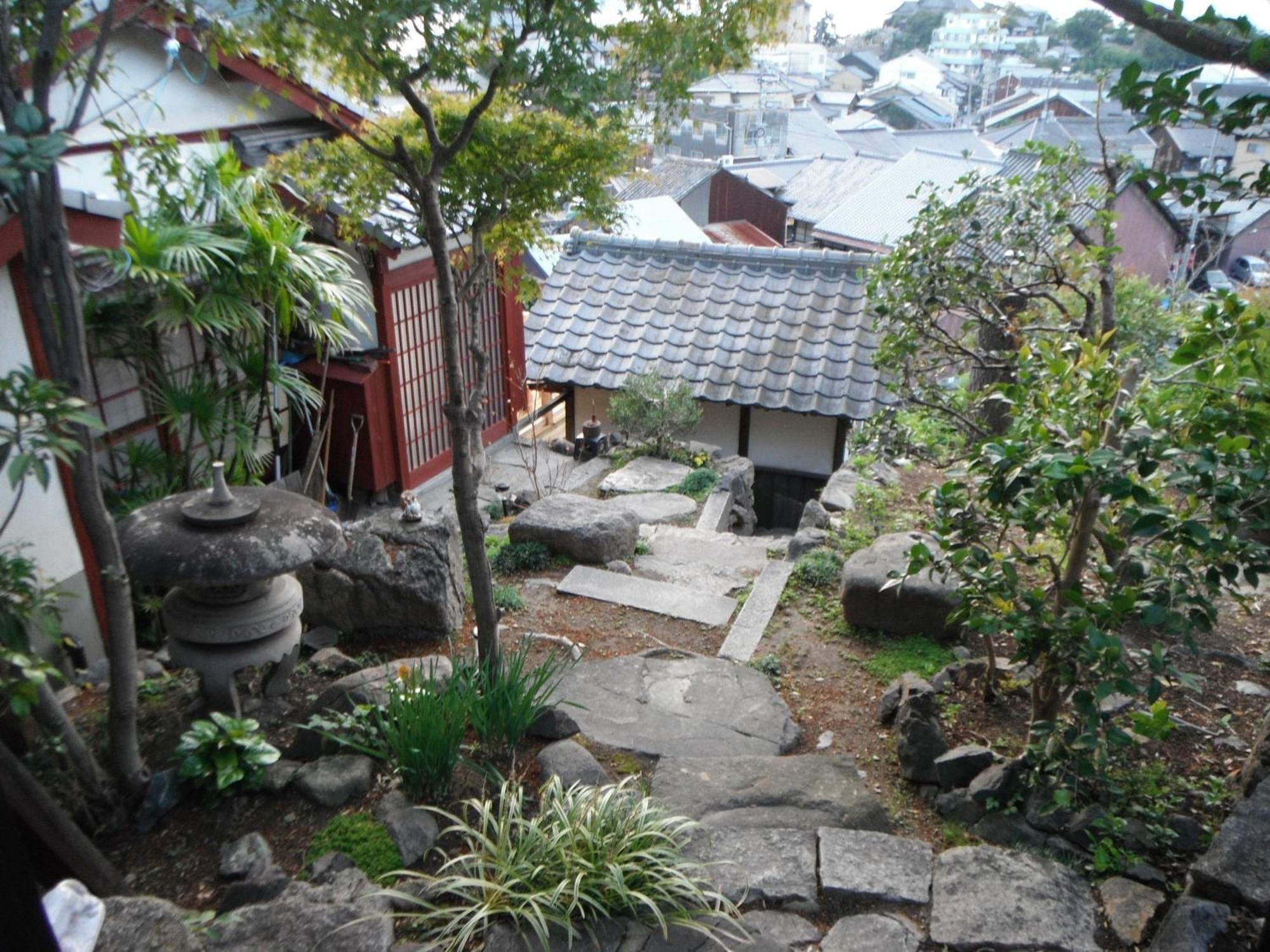 城跡石垣上の絶景古民家宿 鞆城茶屋庵 Tomo Exterior foto