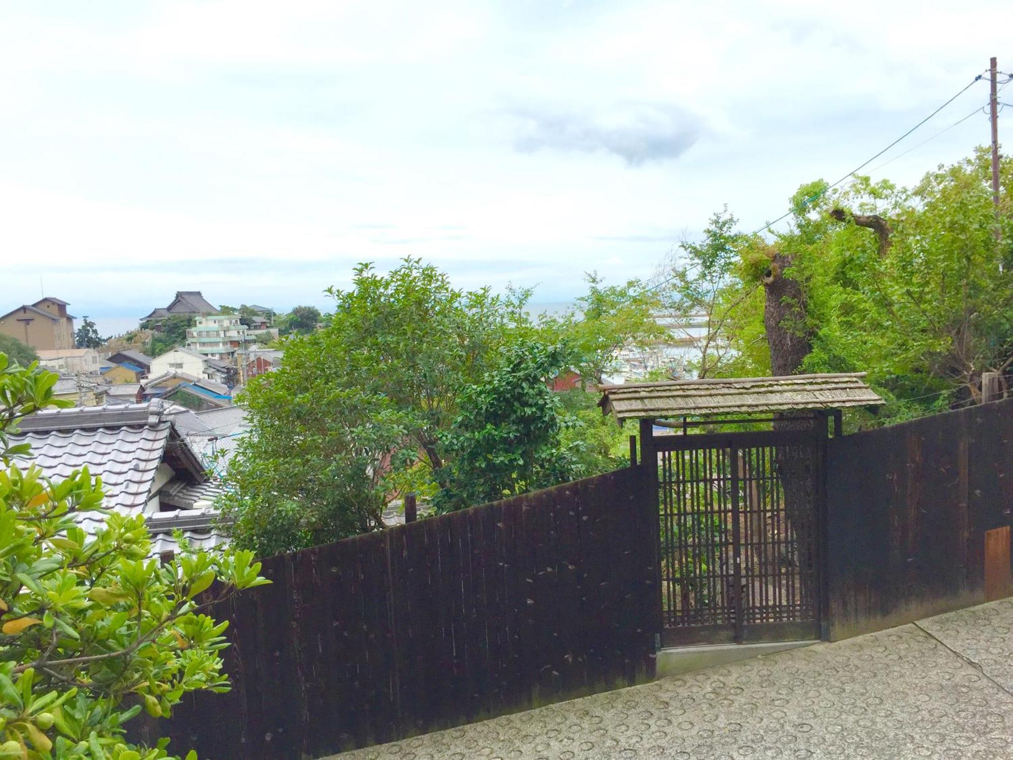 城跡石垣上の絶景古民家宿 鞆城茶屋庵 Tomo Exterior foto