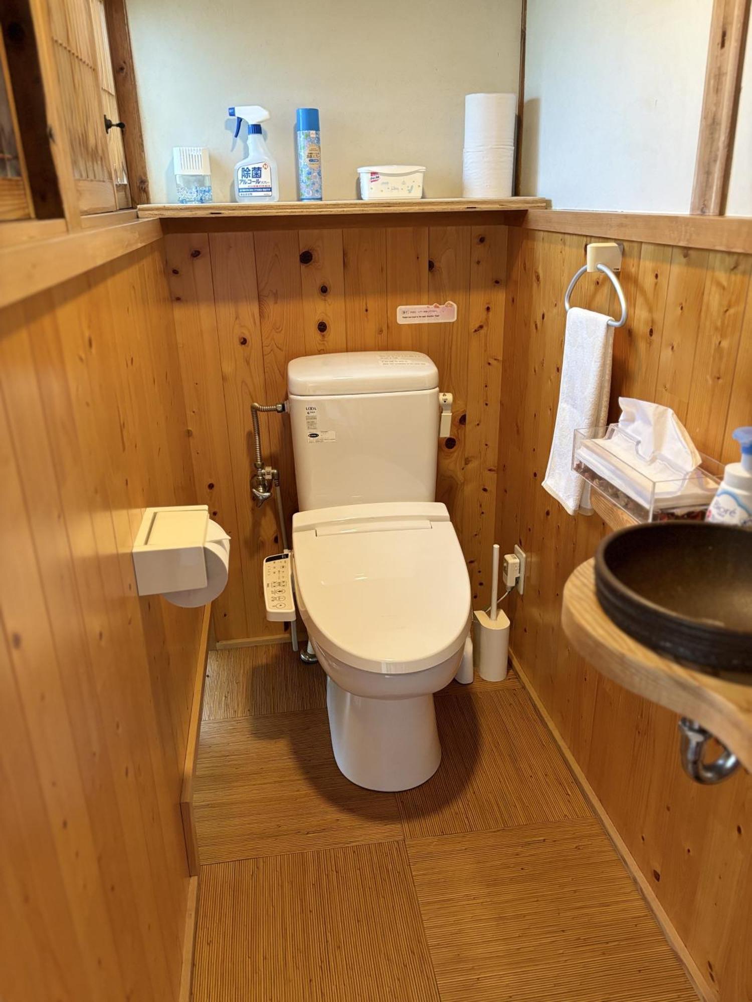 城跡石垣上の絶景古民家宿 鞆城茶屋庵 Tomo Exterior foto